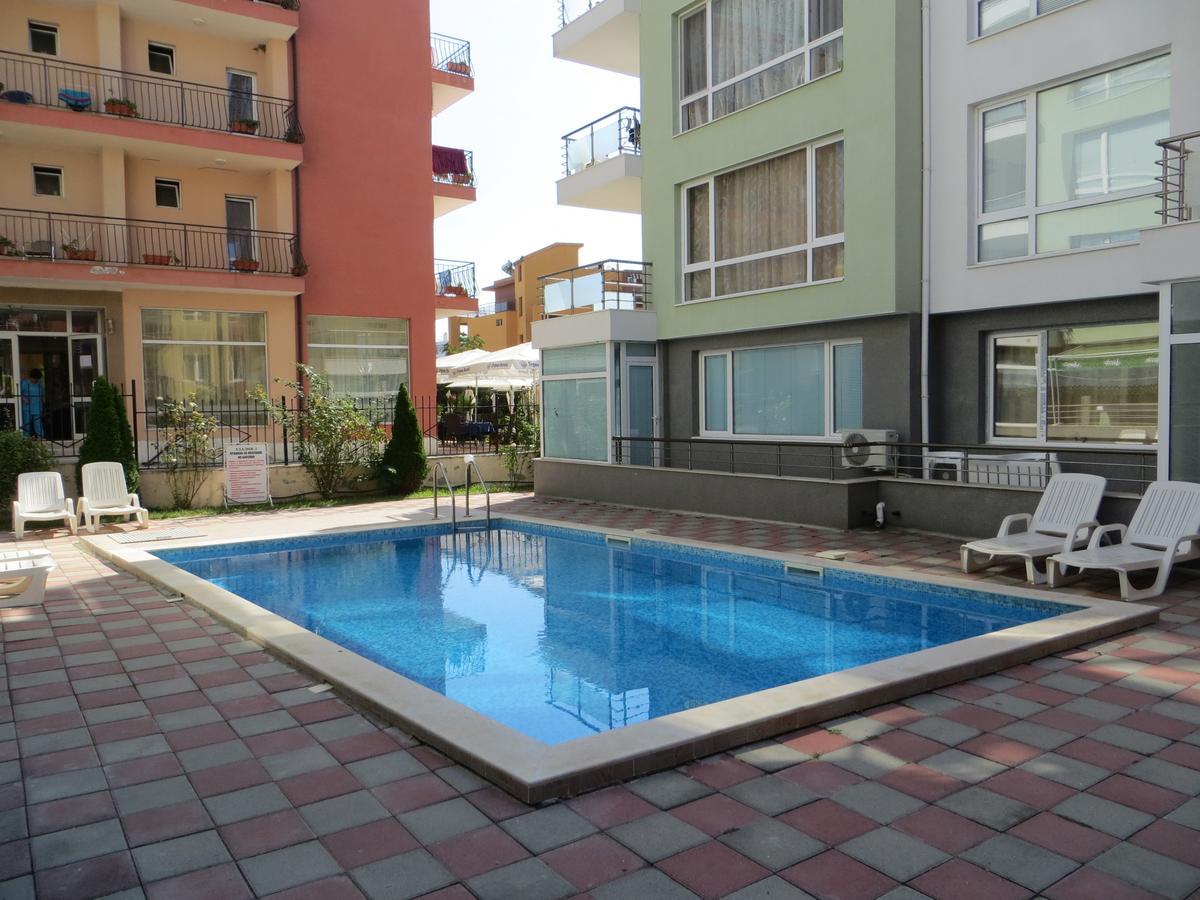 Apartments In Azalia 2 Complex Nesebar Exterior photo